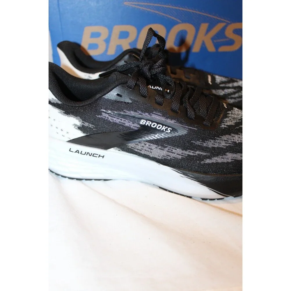Brooks Men's Launch 11 Running Athletic Sneakers Black White NEW SZ 9